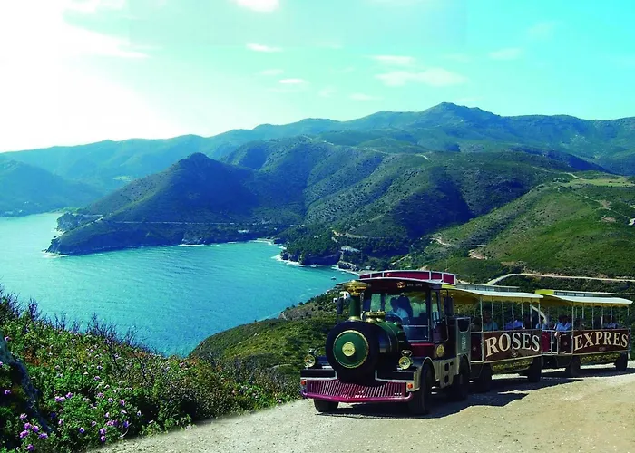 Comfortable And Spacious In Appartamento Roses