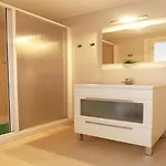 Comfortable And Spacious In Росас
