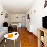 Comfortable And Spacious In Росас